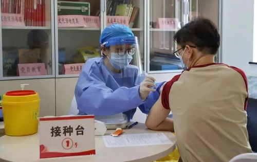 加強現(xiàn)場預(yù)檢咨詢服務(wù)，徐匯各社區(qū)疫苗接種有序重啟